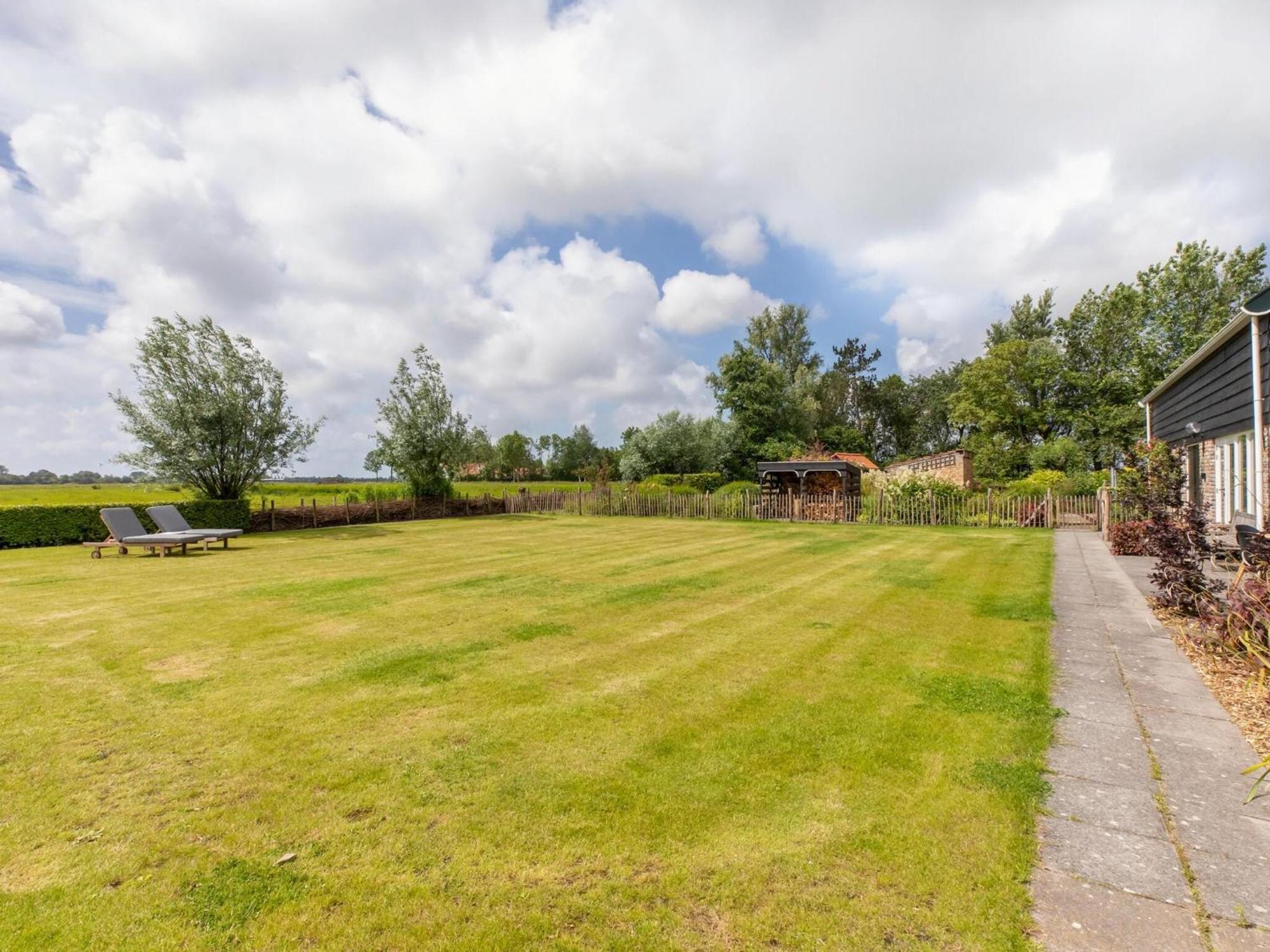 Lovely Holiday Home In Grijpskerke With Garden Eksteriør billede